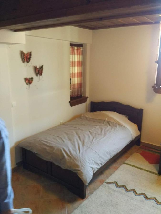 La Casa Di Pietra Villa Karpenísion Eksteriør billede